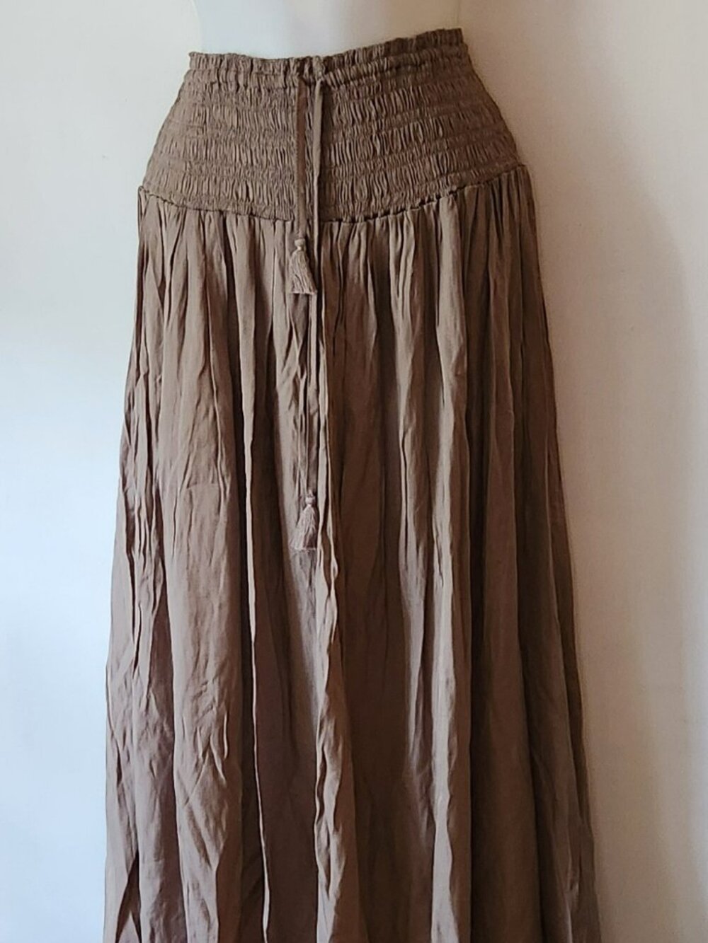 In Loom skirt maxi length waists 30" to 46" beige NWT